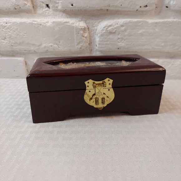 Vintage Handcarved Cork in Wood Laquered Jewelry Box Red Fabric Lined Chinese - Picture 2 of 12